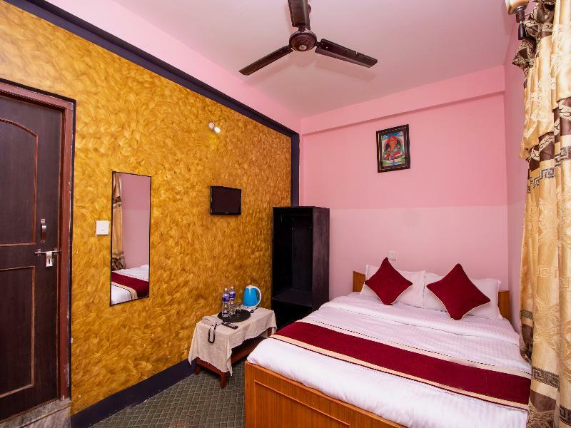 Oyo 193 Sign Inn Hotel Покхара Экстерьер фото